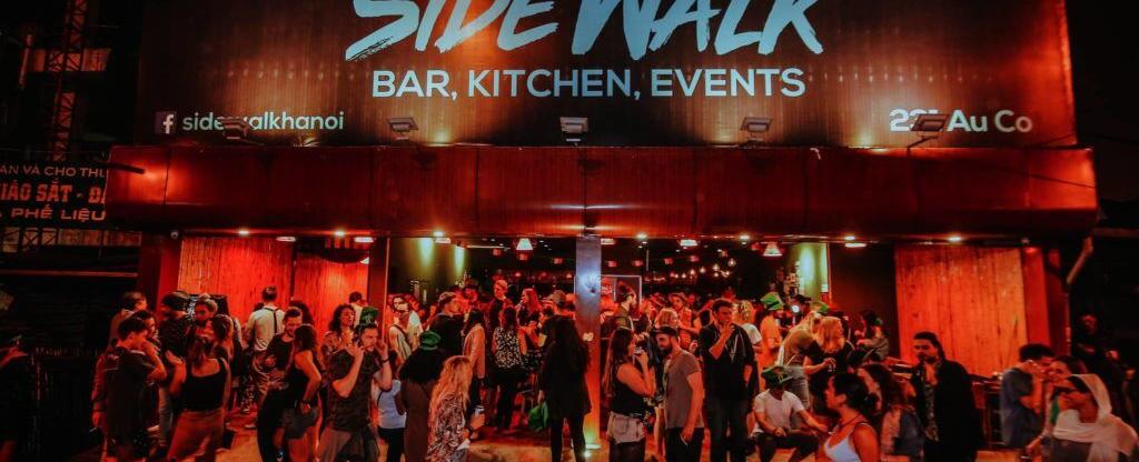 Discover the Best Bars in Hanoi and Beyond - A Nightlife Adventure