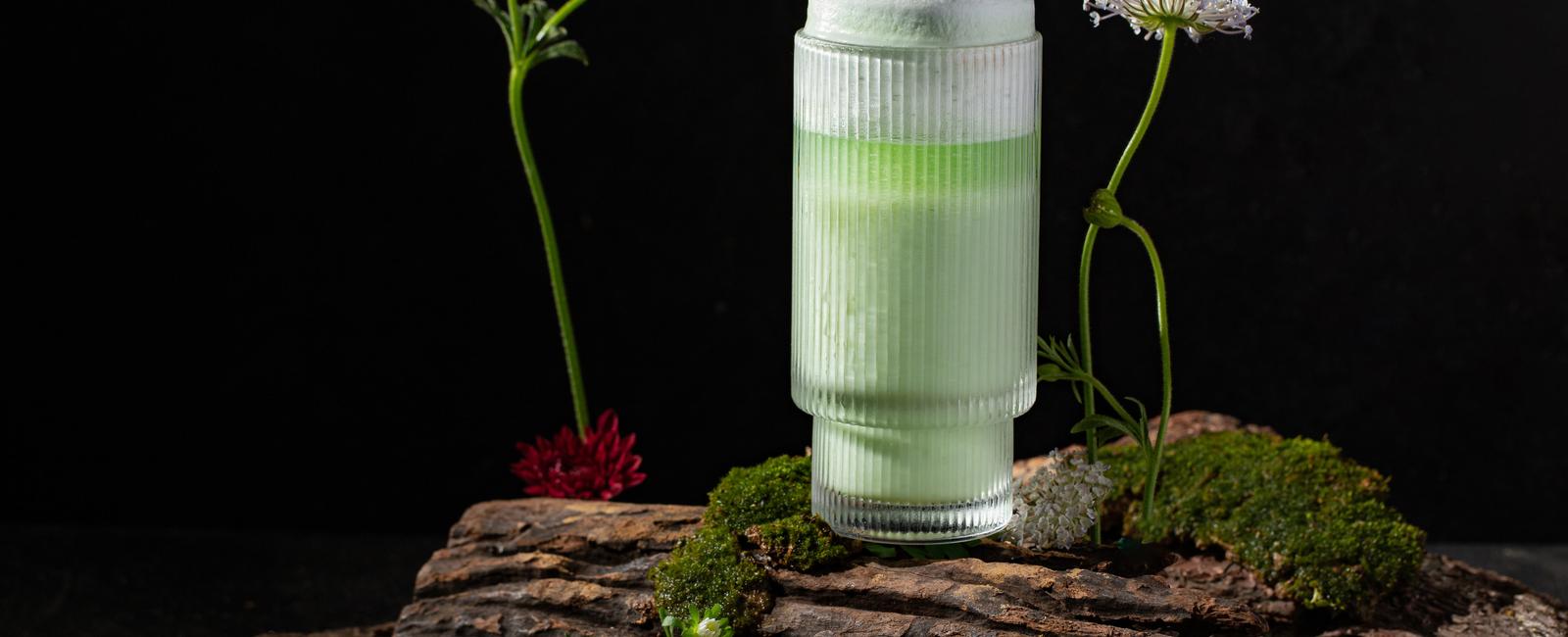 Swipe to Match'a - A Vegan Mocktail